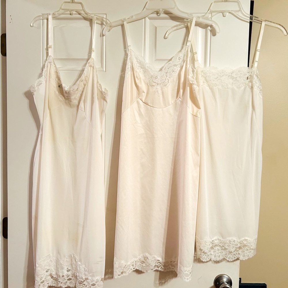 Like New (3) Size 34 Vintage slips
